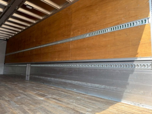 UDトラックス（日産） クオン 大型 ウィング 2PG-CG5CA(103160) 13枚目