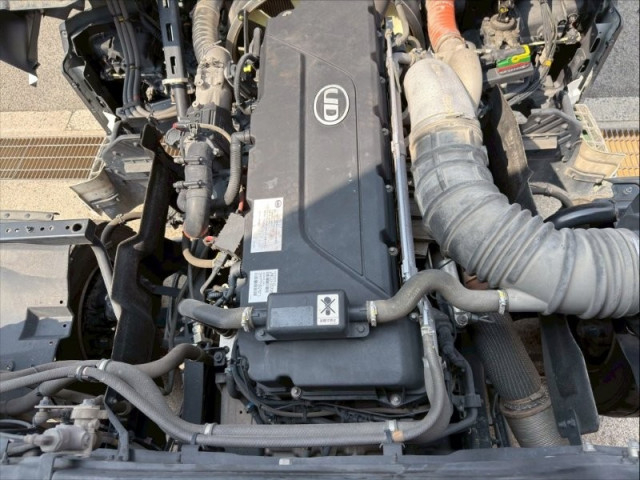 UDトラックス（日産） クオン 大型 ウィング 2PG-CG5CA(103160) 23枚目