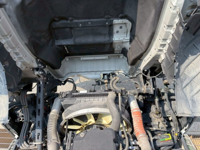 UDトラックス（日産） クオン 大型 ウィング 2PG-CG5CA(103160) 24枚目