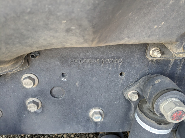 日野 プロフィア 大型 冷蔵冷凍バン 2DG-FW1AHJ(103162) 32枚目