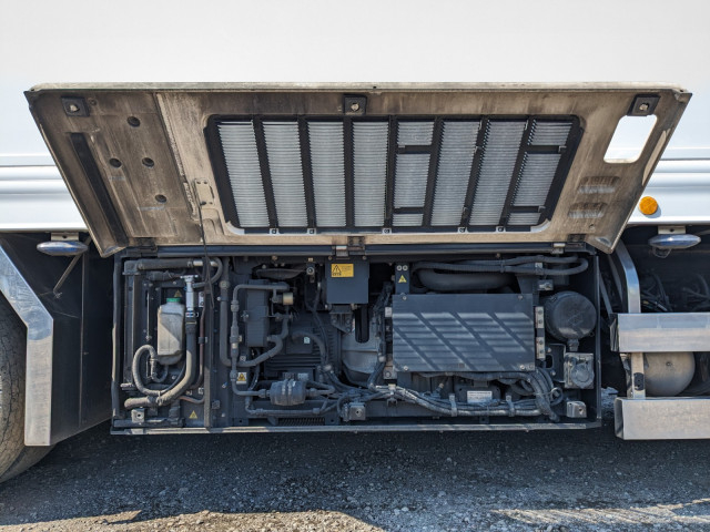 日野 プロフィア 大型 冷蔵冷凍バン 2DG-FW1AHJ(103162) 41枚目