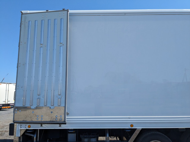 日野 プロフィア 大型 冷蔵冷凍バン 2DG-FW1AHJ(103162) 48枚目