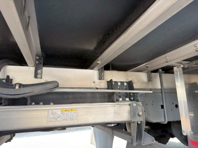 いすゞ フォワード 中型 冷蔵冷凍バン 2PG-FRR90T2(103163) 16枚目