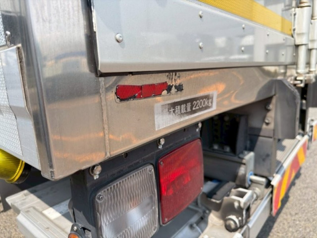 いすゞ フォワード 中型 冷蔵冷凍バン 2PG-FRR90T2(103163) 21枚目