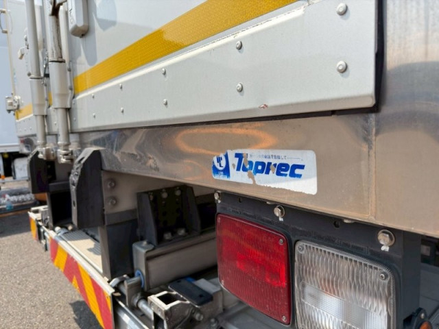 いすゞ フォワード 中型 冷蔵冷凍バン 2PG-FRR90T2(103163) 22枚目