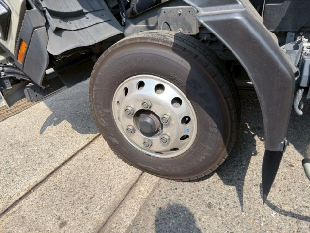 いすゞ フォワード 中型 冷蔵冷凍バン 2PG-FRR90T2(103163) 24枚目