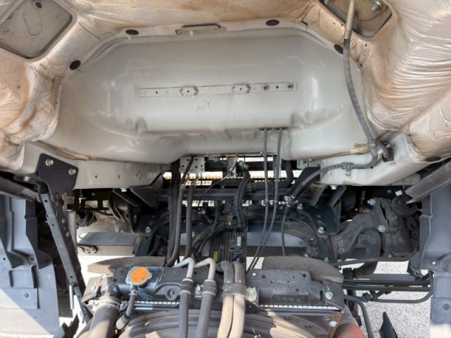 いすゞ フォワード 中型 冷蔵冷凍バン 2PG-FRR90T2(103163) 28枚目