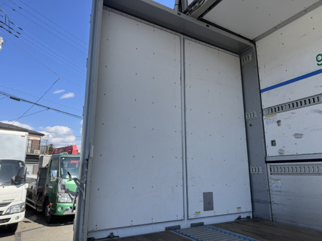 日野 プロフィア 大型 ウィング 2DG-FW1AHG(103166) 16枚目