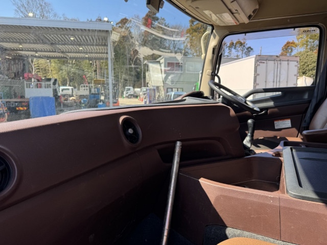 日野 プロフィア 大型 ウィング 2DG-FW1AHG(103166) 39枚目