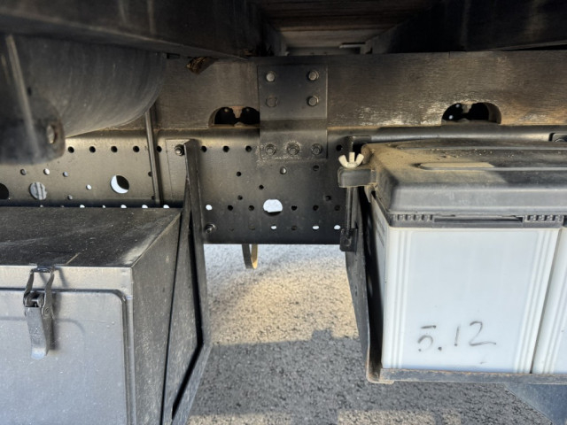 いすゞ フォワード 中型 平ボディ（クレーン付） 2RG-FRR90S2(103167) 23枚目