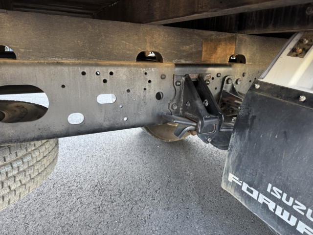 いすゞ フォワード 中型 平ボディ（クレーン付） 2RG-FRR90S2(103167) 27枚目
