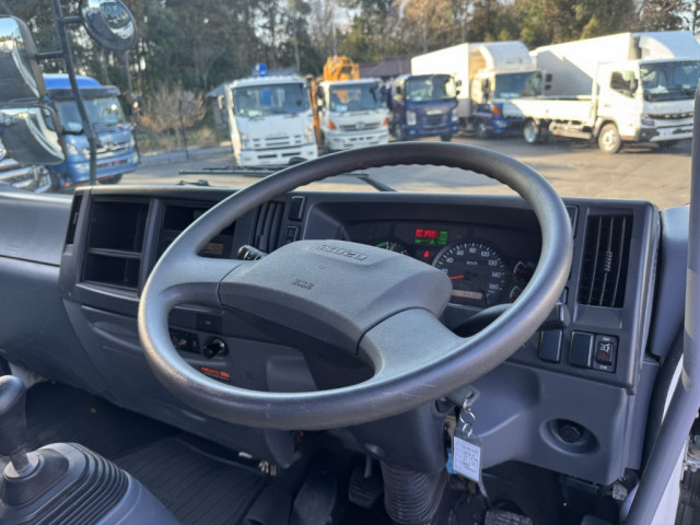 いすゞ フォワード 中型 平ボディ（クレーン付） 2RG-FRR90S2(103167) 33枚目