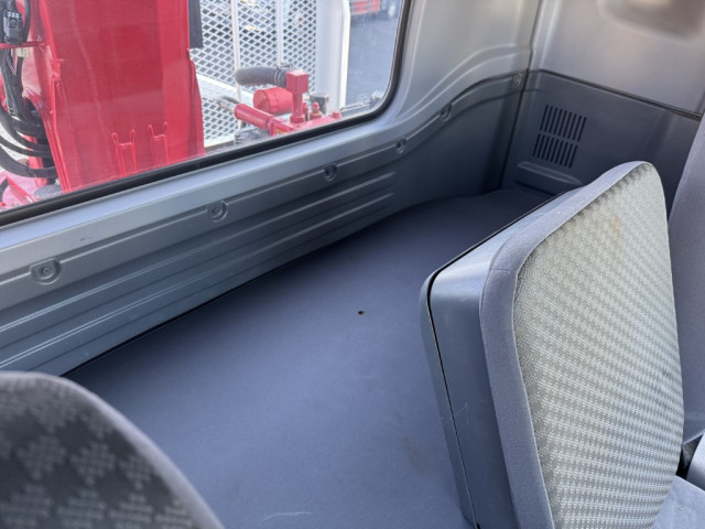 いすゞ フォワード 中型 平ボディ（クレーン付） 2RG-FRR90S2(103167) 38枚目