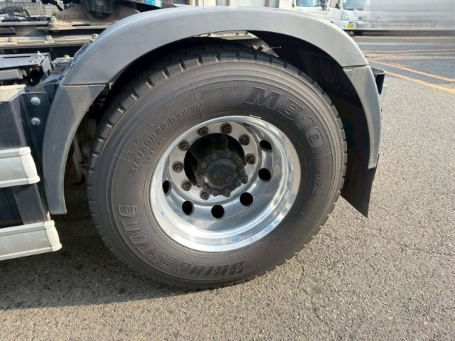 日野 プロフィア 大型 トラクタ 2DG-SH1EDGG(103172) 13枚目