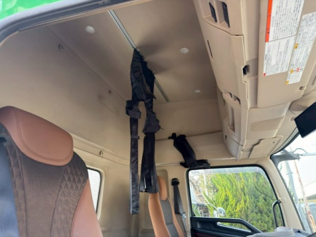 日野 プロフィア 大型 トラクタ 2DG-SH1EDGG(103172) 19枚目