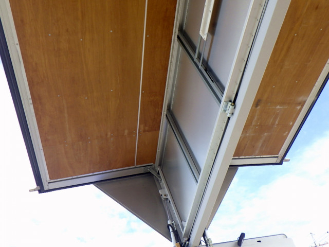 Mitsubishi Fuso fighter Middle Wing body TKG-FK61F(103176) 10枚目