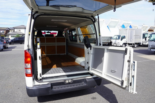 トヨタ ハイエース 小型 Translation missing: ja.item.body_keijou_enum.body_keijou_light_van CBF-TRH200V(94845) 23枚目