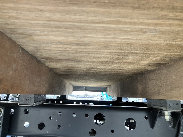 いすゞ エルフ 小型 平ボディ 2TG-NLR88AC(105630) 33枚目