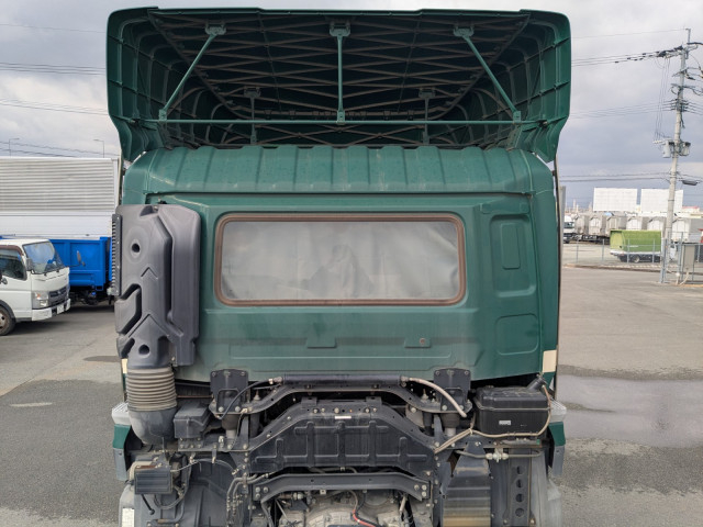 UDトラックス（日産） クオン 大型 QKG-CD5ZL(100336) 17枚目