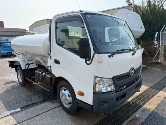 日野 デュトロ 小型 高圧洗浄車 TKG-XZU700X(103180) 2枚目