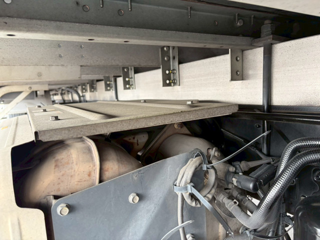 UDトラックス（日産） コンドル 中型 ウィング TKG-MK38C(103179) 25枚目