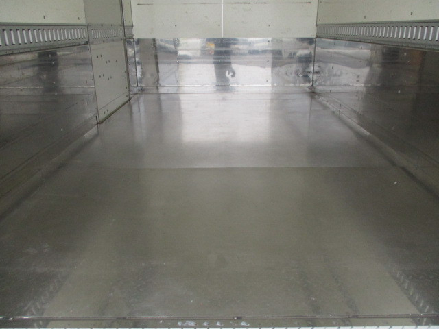 いすゞ エルフ 小型 バン TRG-NLS85AN(103185) 8枚目