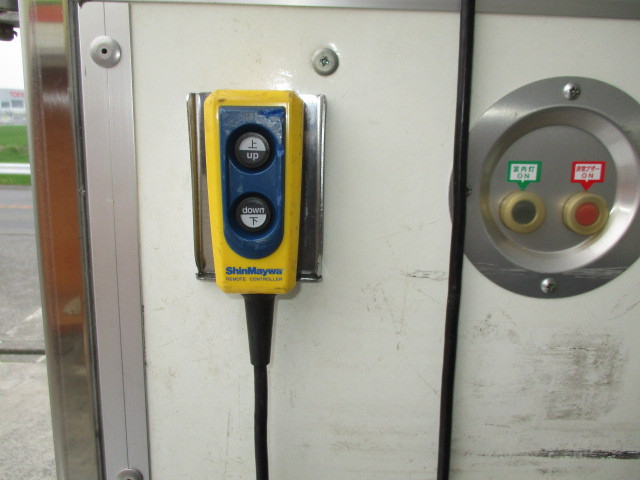 いすゞ エルフ 小型 バン TRG-NLS85AN(103185) 13枚目