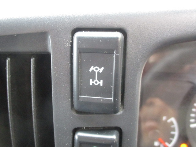 いすゞ エルフ 小型 バン TRG-NLS85AN(103185) 26枚目