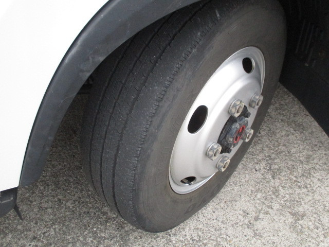 いすゞ エルフ 小型 バン TRG-NLS85AN(103185) 28枚目