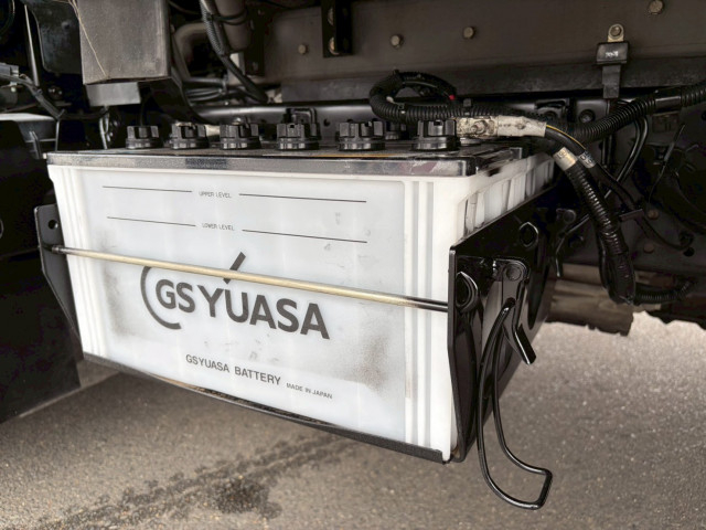 いすゞ エルフ 小型 冷蔵冷凍バン TRG-NPR85AN(103186) 18枚目