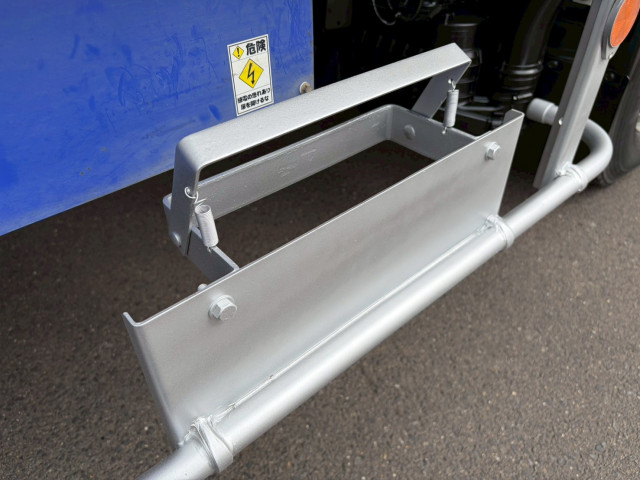 いすゞ エルフ 小型 冷蔵冷凍バン TRG-NPR85AN(103186) 27枚目