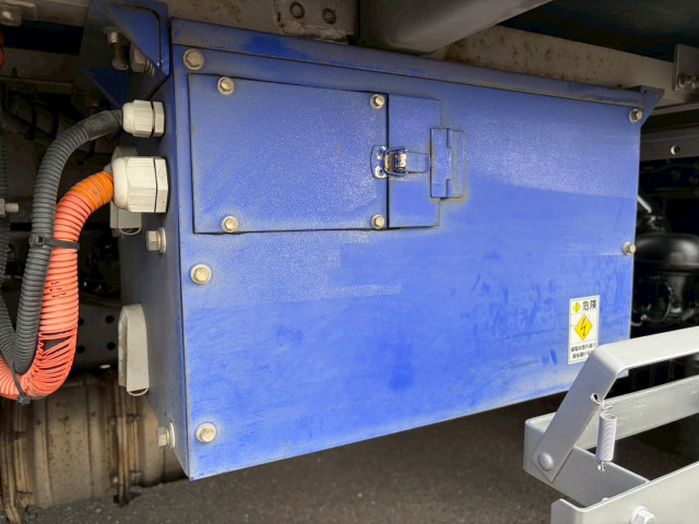 いすゞ エルフ 小型 冷蔵冷凍バン TRG-NPR85AN(103186) 28枚目