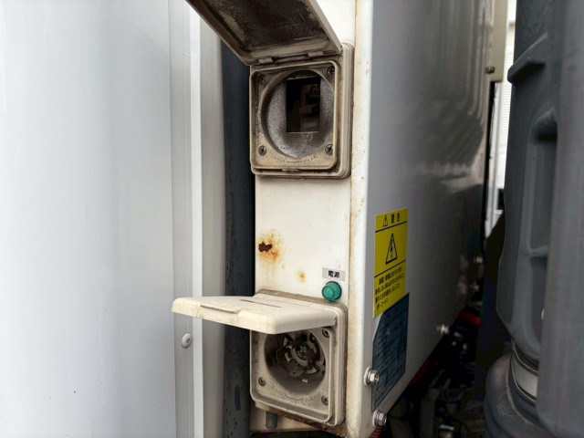 いすゞ エルフ 小型 冷蔵冷凍バン TRG-NPR85AN(103186) 32枚目