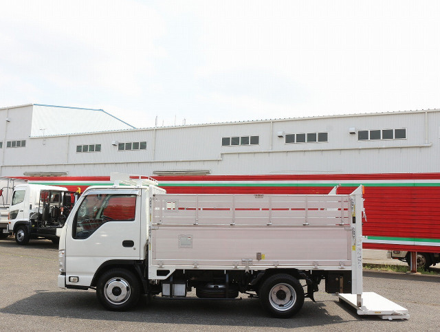 いすゞ エルフ 小型 平ボディ TPG-NJR85A(103187) 24枚目