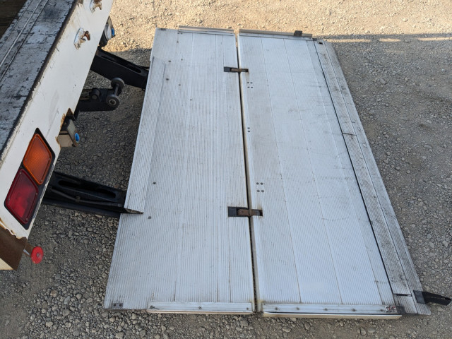 いすゞ ギガ 大型 ウィング QKG-CYJ77A(103188) 11枚目