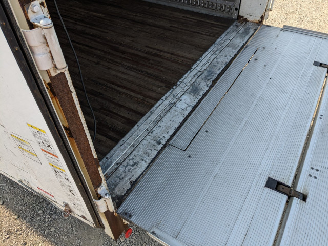 いすゞ ギガ 大型 ウィング QKG-CYJ77A(103188) 12枚目