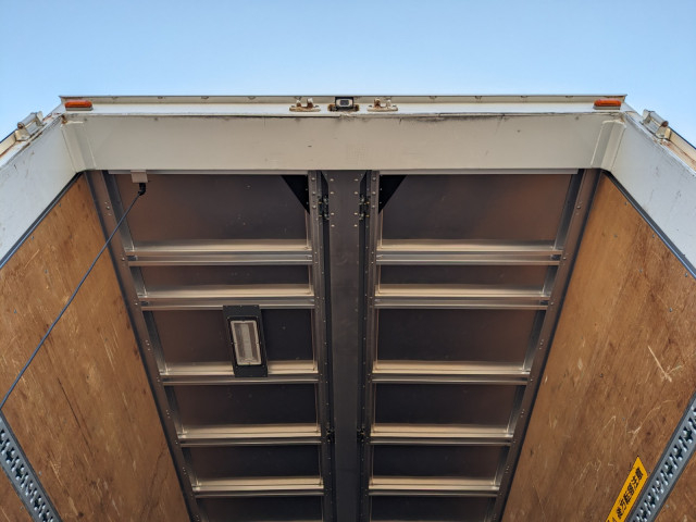 いすゞ ギガ 大型 ウィング QKG-CYJ77A(103188) 14枚目