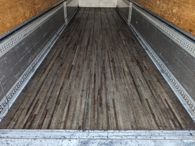 いすゞ ギガ 大型 ウィング QKG-CYJ77A(103188) 15枚目