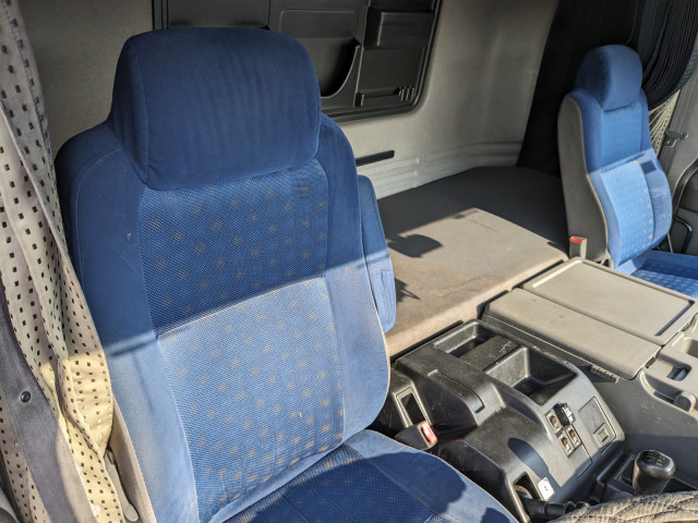 いすゞ ギガ 大型 ウィング QKG-CYJ77A(103188) 25枚目