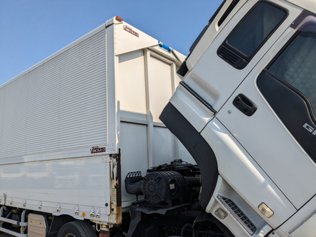 いすゞ ギガ 大型 ウィング QKG-CYJ77A(103188) 50枚目