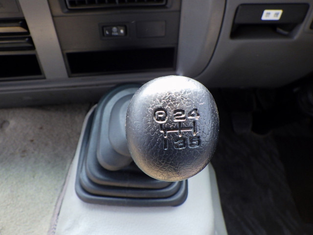 トヨタ コースター 小型 バス PDG-XZB50(103193) 11枚目