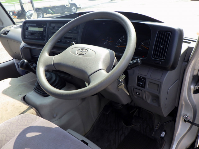 トヨタ コースター 小型 バス PDG-XZB50(103193) 36枚目