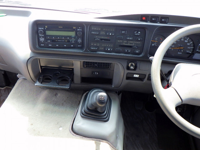 トヨタ コースター 小型 バス PDG-XZB50(103193) 46枚目