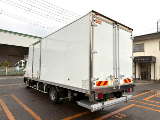 日野 レンジャー 中型 冷蔵冷凍バン 2KG-FD2ABG(103200) 4枚目