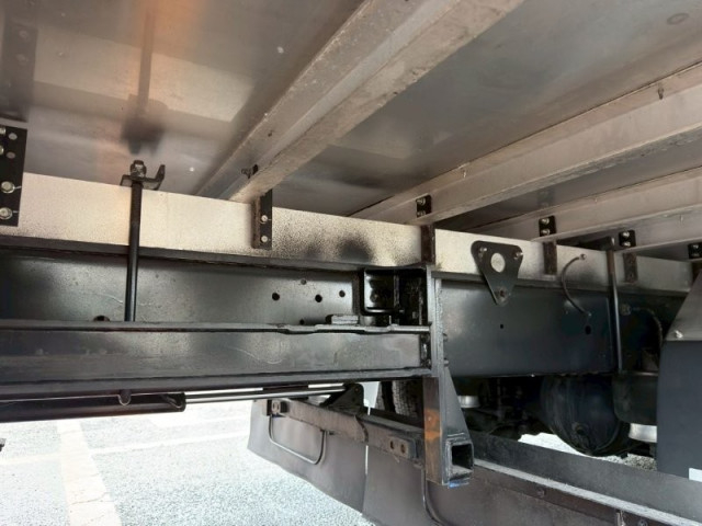 日野 レンジャー 中型 冷蔵冷凍バン 2KG-FD2ABG(103200) 16枚目