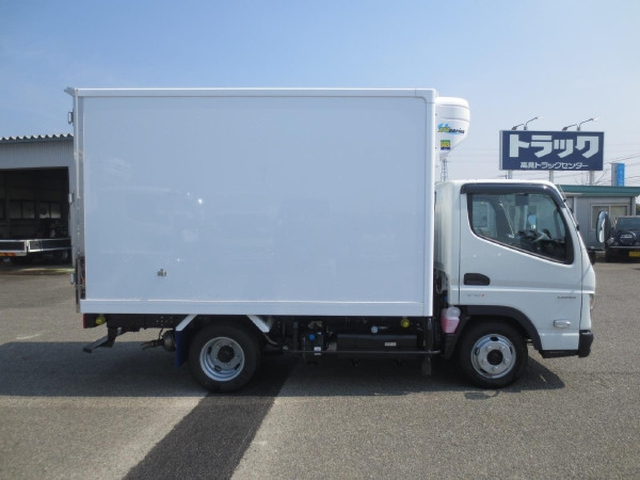 三菱ふそう キャンター 小型 冷蔵冷凍バン 2RG-FBA20(103202) 8枚目