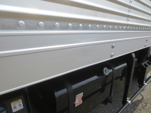 いすゞ エルフ 小型 バン 2RG-NPR88AN(103204) 19枚目