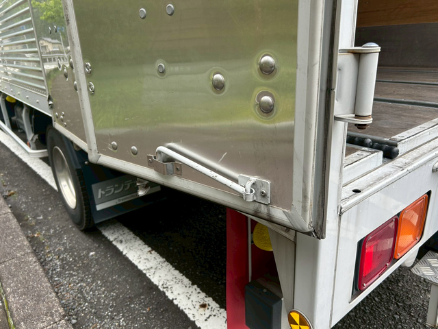三菱ふそう ファイター 中型 バン 2KG-FK65F(103210) 22枚目