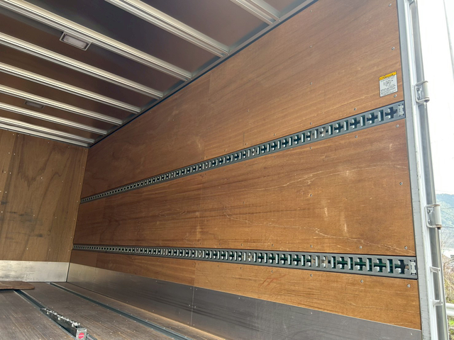 三菱ふそう ファイター 中型 バン 2KG-FK65F(103210) 20枚目