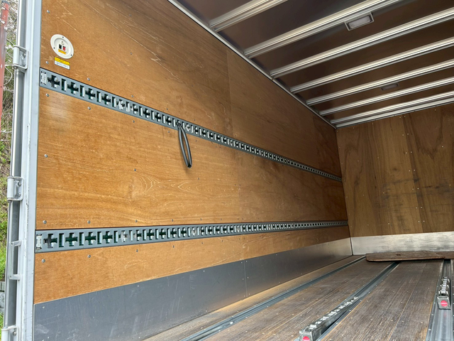 三菱ふそう ファイター 中型 バン 2KG-FK65F(103210) 21枚目